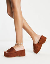 Stradivarious Flatform Mules - Brown